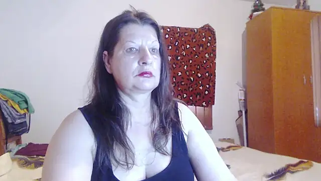 ExtasyMature webcam