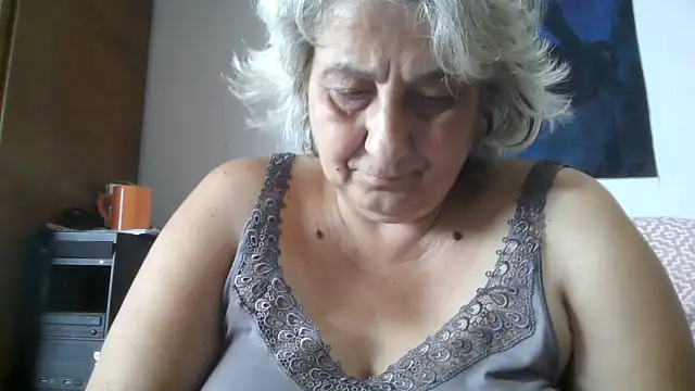 ExquisiteMature webcam