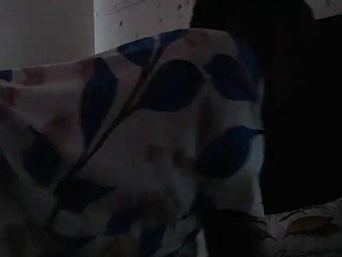 wetfreakyM webcam