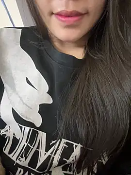 Bella_7777 webcam