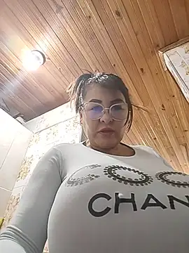 AlexxiaaMat webcam