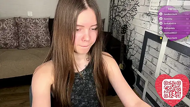 ElmiraDabato webcam