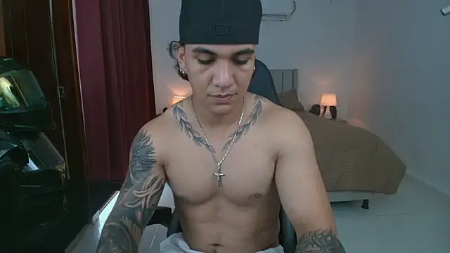 Mrbig_maximo live cam on StripChat