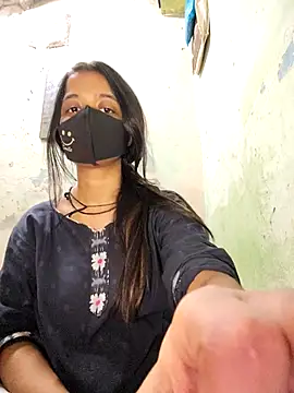 hot_poja (F young) - Chut me ugli 2 mins