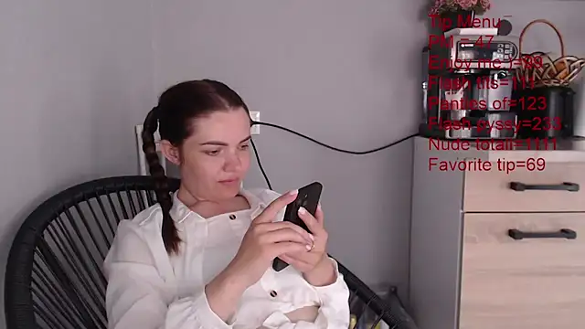 _JustmeHere_ live cam