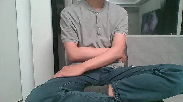 nole_china7 (Ask my age) - talk / fun / cum