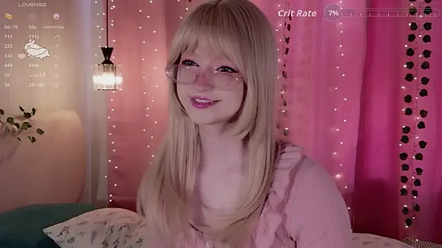 effy_dollie's room