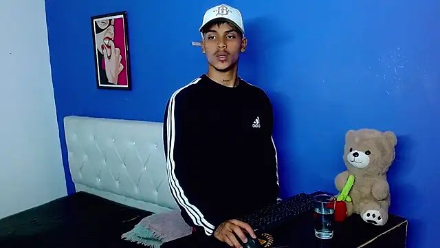 Angel_foxc13 webcam