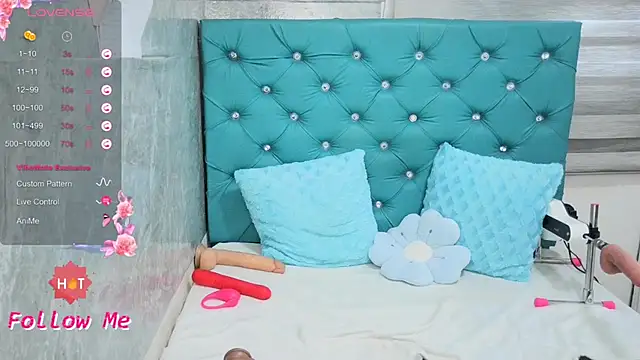 MAARYMOON webcam
