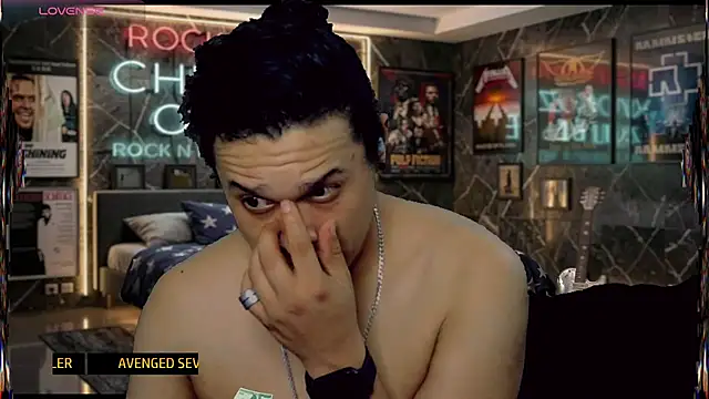 chino_roz webcam