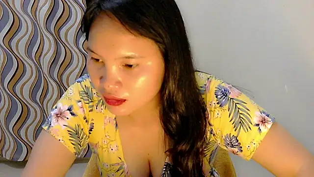 Fhwilloughbyxx webcam