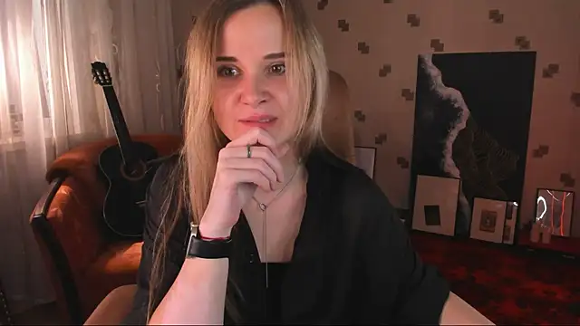 MiaSparkes webcam