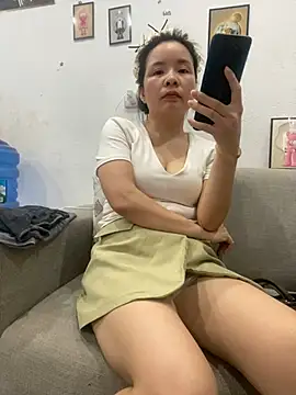 ivy_trix2 (F young) - Help me