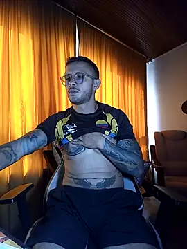 sebastian_horny webcam