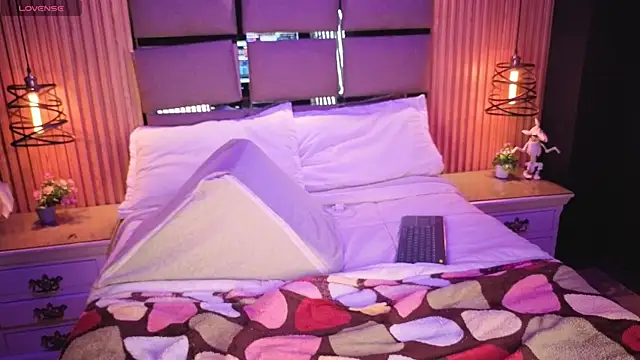 MiaTorres4 webcam