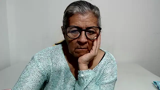 candy_mature_ live cam