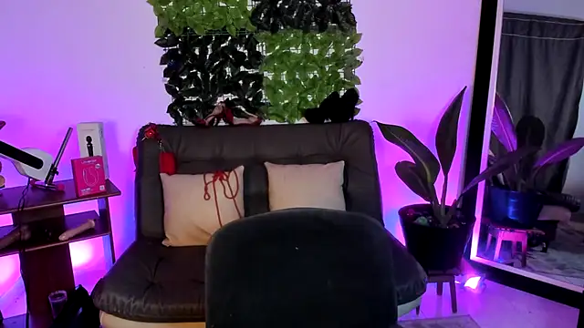 AndreaKinky webcam