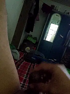 hotbull30 live cam on StripChat