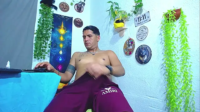 Zack_Grey webcam