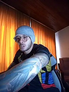 sebastian_horny webcam