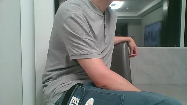 nole_china7 (Ask my age) - talk / fun / cum