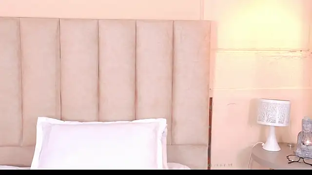 JosselynBrown live cam on StripChat