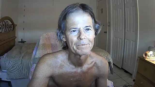 nakeedcowboi65 live cam
