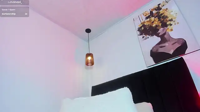 dolly_zoe