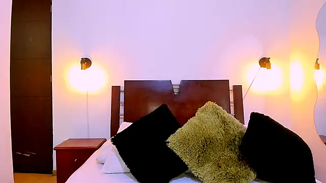 Karen_Celeste3 webcam