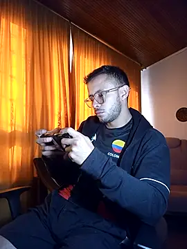 sebastian_horny webcam
