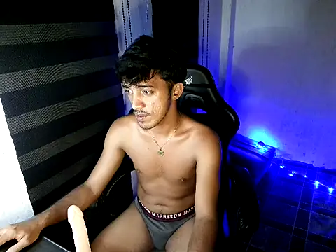 Spicy_RowyCam webcam