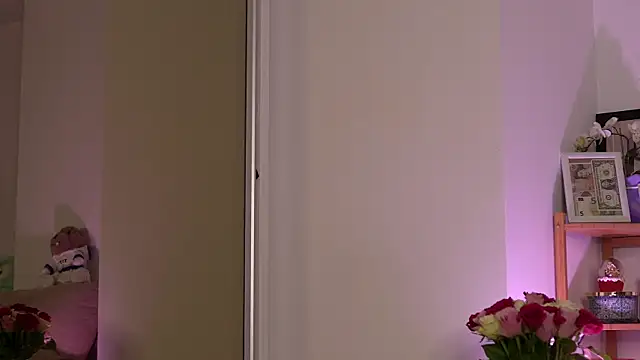 Mona_Lisss webcam