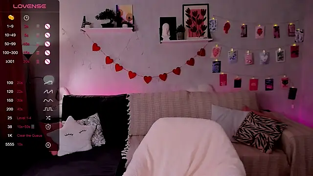 velvet_cherry_ webcam