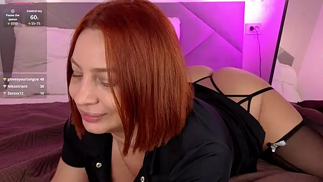 FoxyRedMamy webcam
