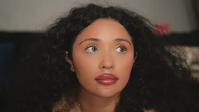 ChloeJoyce live cam