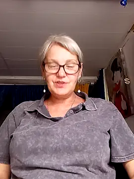 irinamaux live cam