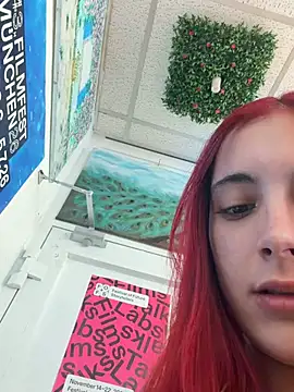 sexymelli18 live cam
