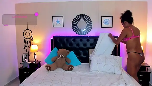 _EbonyGoddess webcam