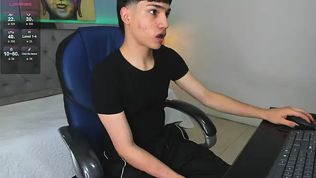 Ethanx18_ webcam