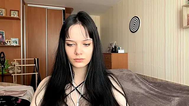 CharmaineElles webcam