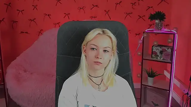OliviaVale webcam
