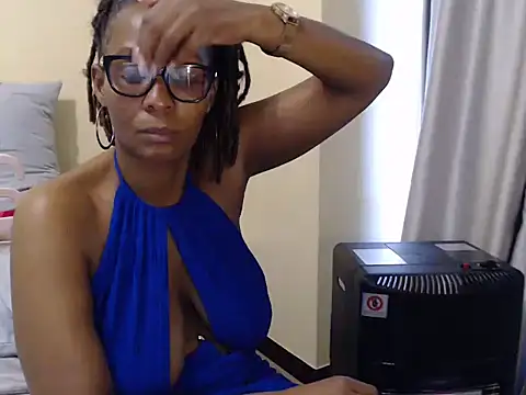 Cristaldee81 webcam