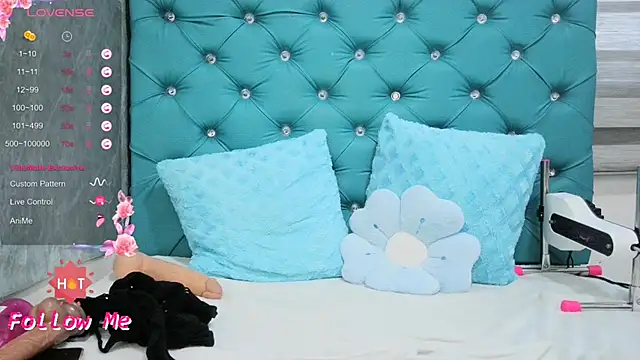 MAARYMOON webcam