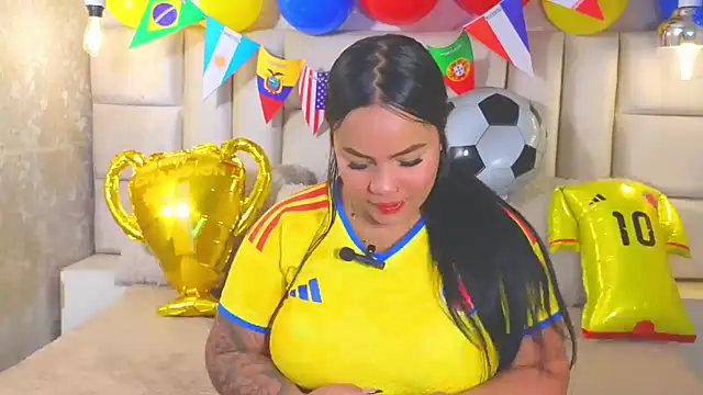 EmilyQueen3x webcam