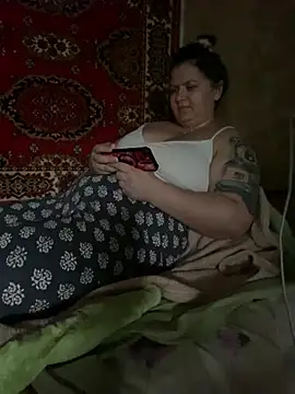 Nenssy555 live cam