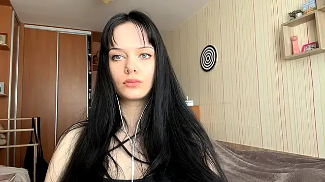 CharmaineElles live cam