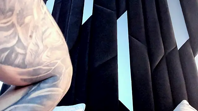 justin_whitejs - Justin_WhiteJS's free webcam - UK Sex Cams