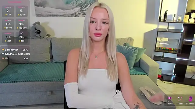 AleksaBlonde webcam