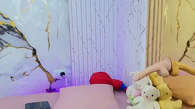 PEACHY_TAY webcam