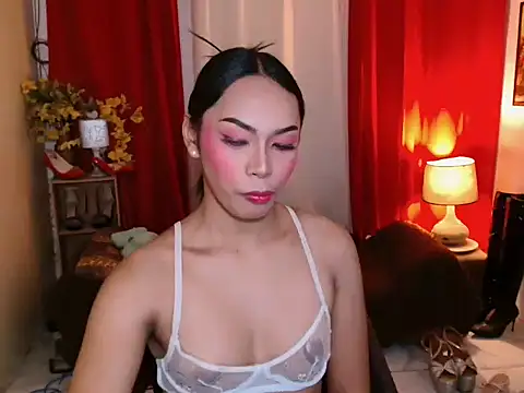 kylieEmparado webcam